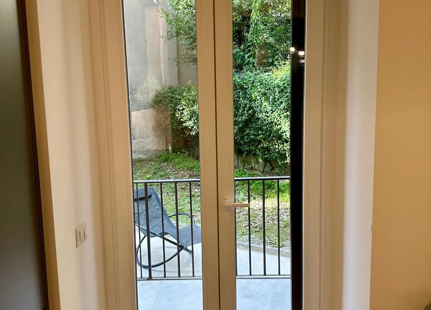 Lr Deluxe Apartments - Porta Venezia - Bilocale Con Giardino Privato Милан