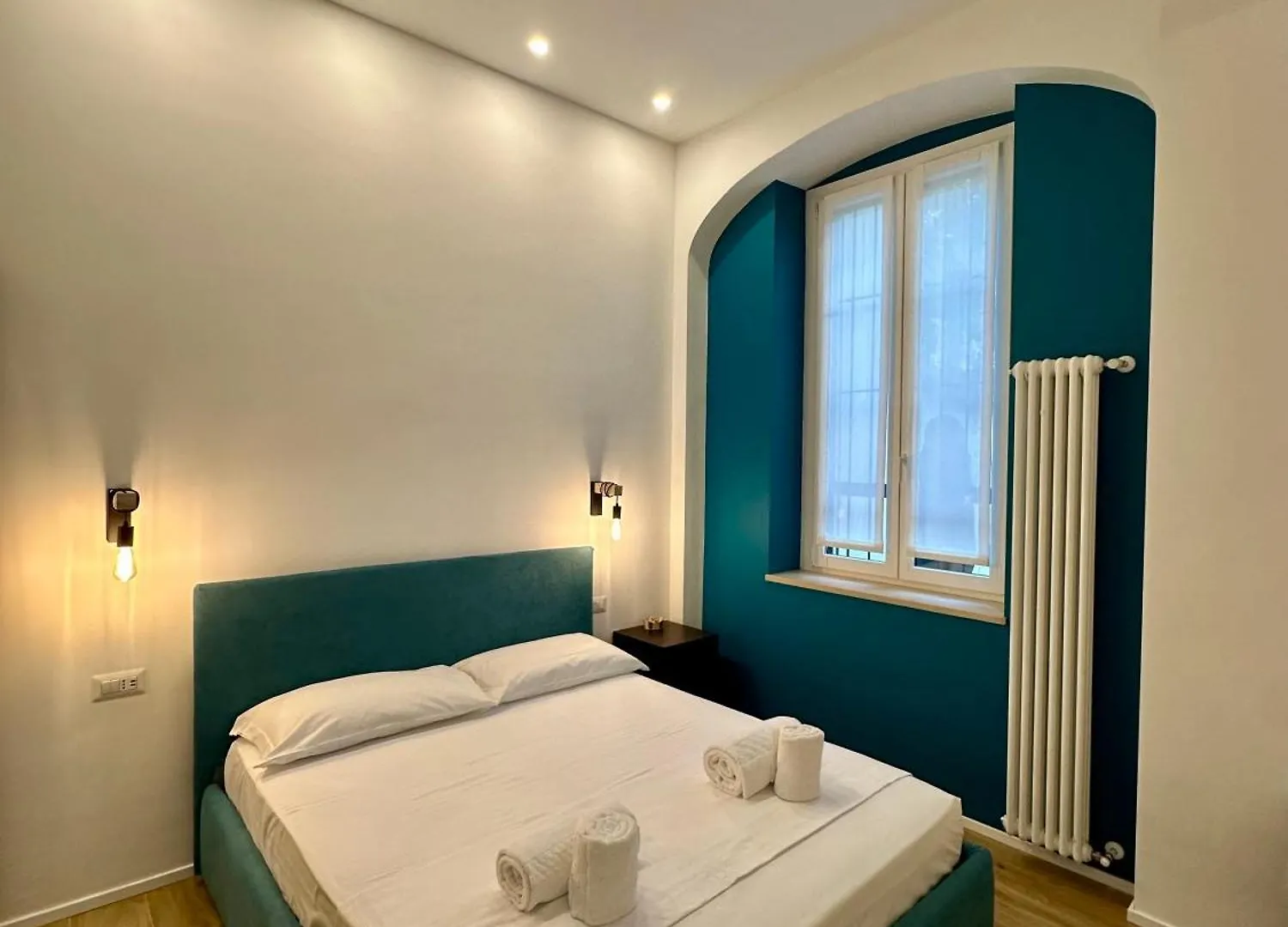 Lr Deluxe Apartments - Porta Venezia - Bilocale Con Giardino Privato Милан Италия